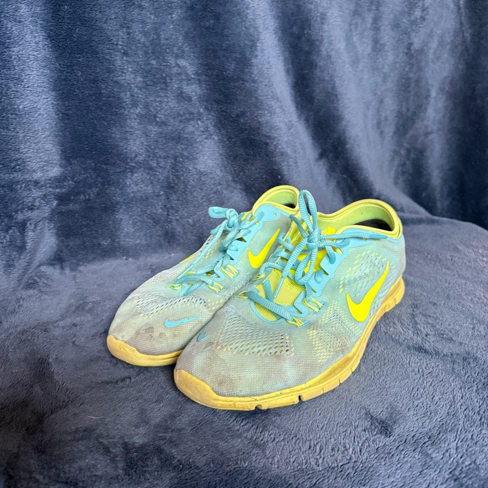 Nike Aqua and Yellow Running Shoes